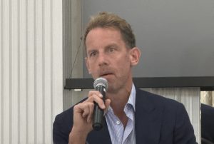 Twins lead owner Tom Pohlad